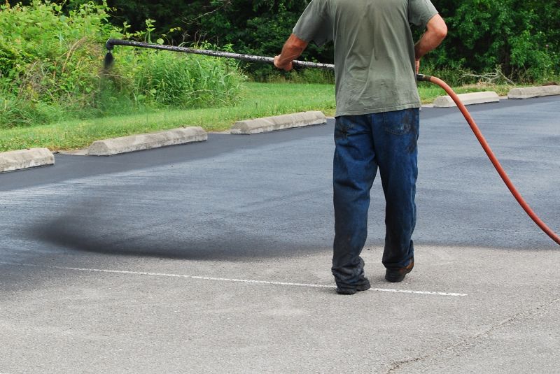 Parking Lot Sealcoating in Tampa, FL